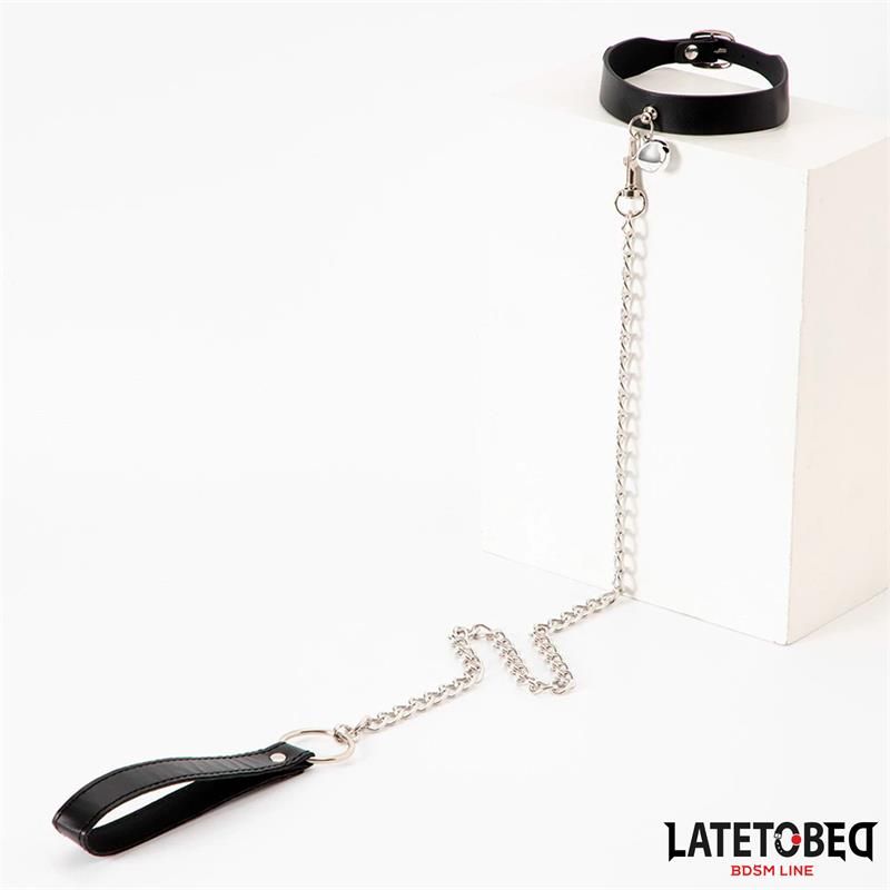 LateToBed collar con cascabel y correa