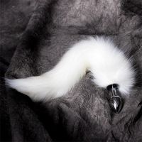 LateToBed plug anal de metal con cola de zorro, velvet touch 40 cm (blanco)
