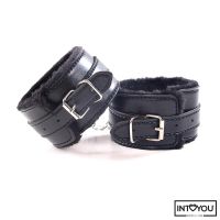 IntoYou set de bondage de 7 piezas con pelo, imagen 6