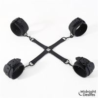 Midnight Desires hogtie con barra, esposas de manos y tobillos